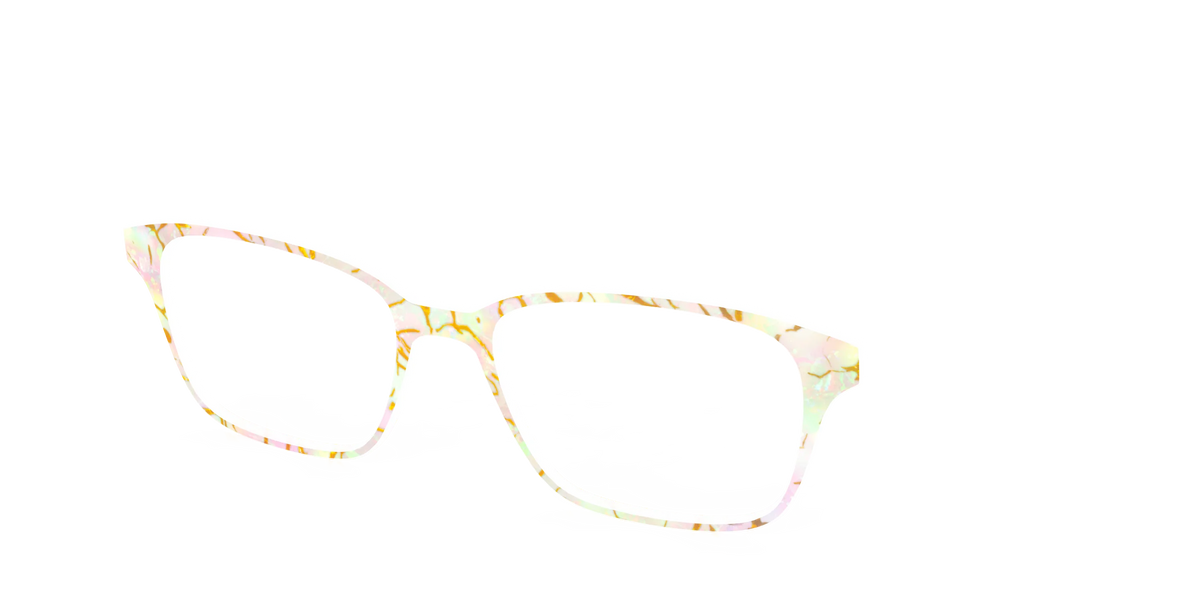 The Opalescent Pearl with Gold Streaks